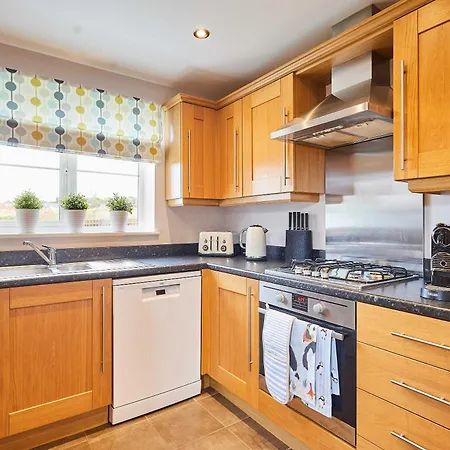 Host & - Stratton Close Saltburn-by-the-Sea