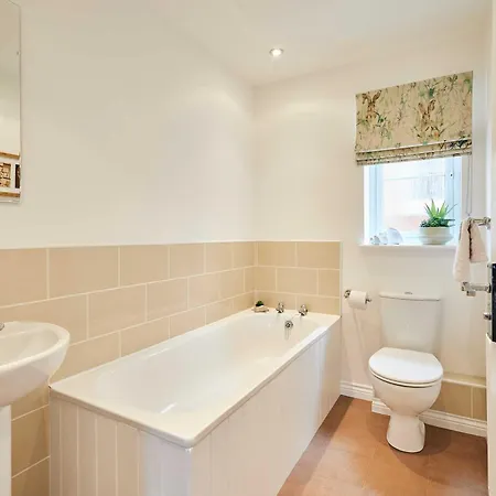 Host & - Stratton Close * Saltburn-by-the-Sea